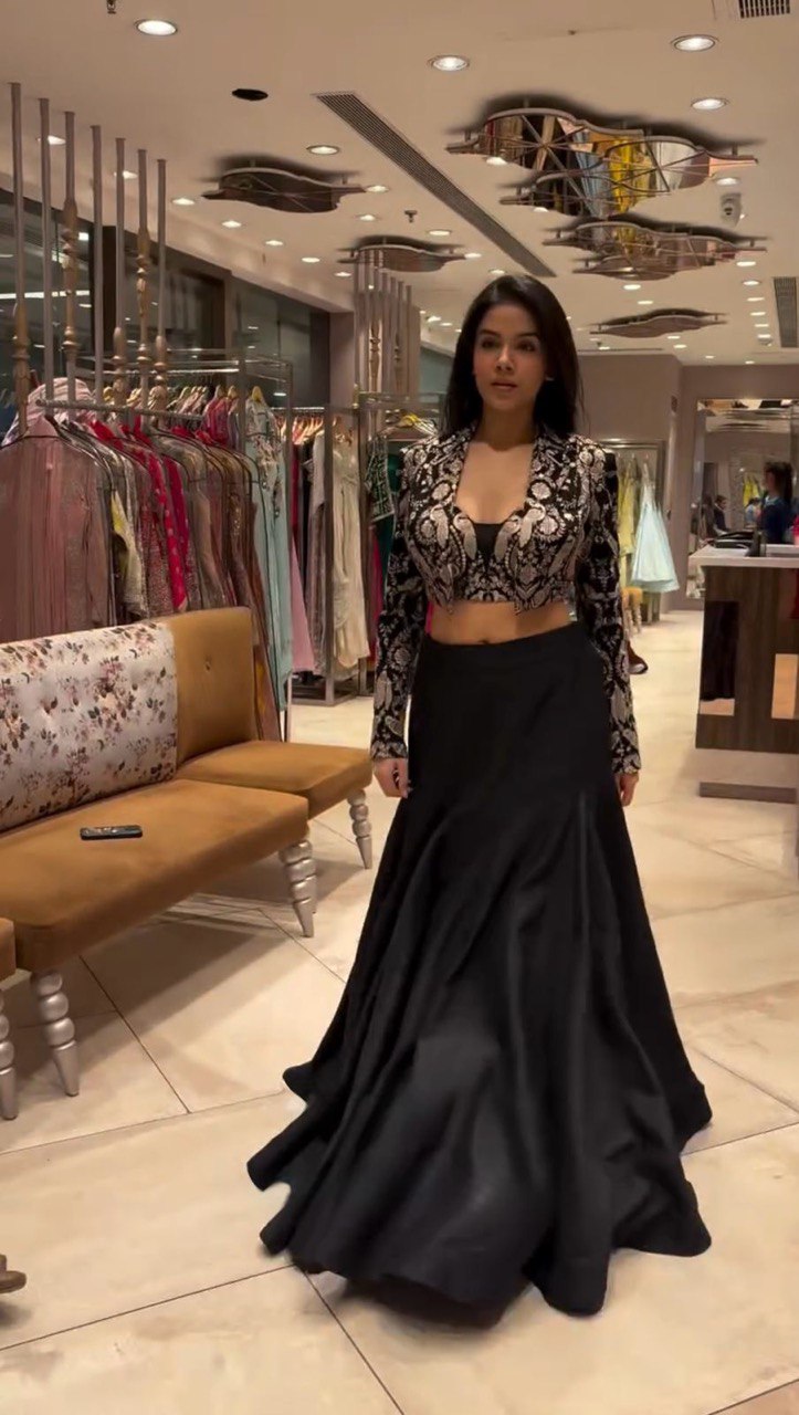 Trending Lehenga Choli with Koti