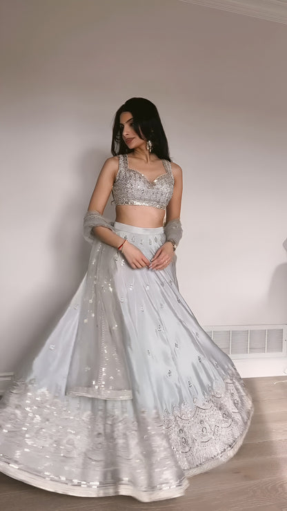 BEAUTIFUL EMBROIDERY SILK LEHENGA CHOLI